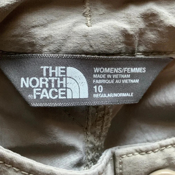 The North Face Khaki Cargo Pant Convertible to Shorts Size 10 - Picture 5 of 13